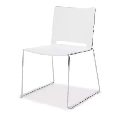 Burgess furniture, L: 54cm, Width: 58cm, H: 81,5cm, Weight: 5,7kg. Sitting area: 46cm (82/1)