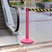 Normaler Absperrpfosten mit 2,4 m rosa Band (NO-pink)